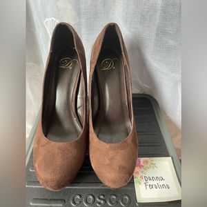 My Delicious Shoes 5” Brown Suede Stiletto Pumps